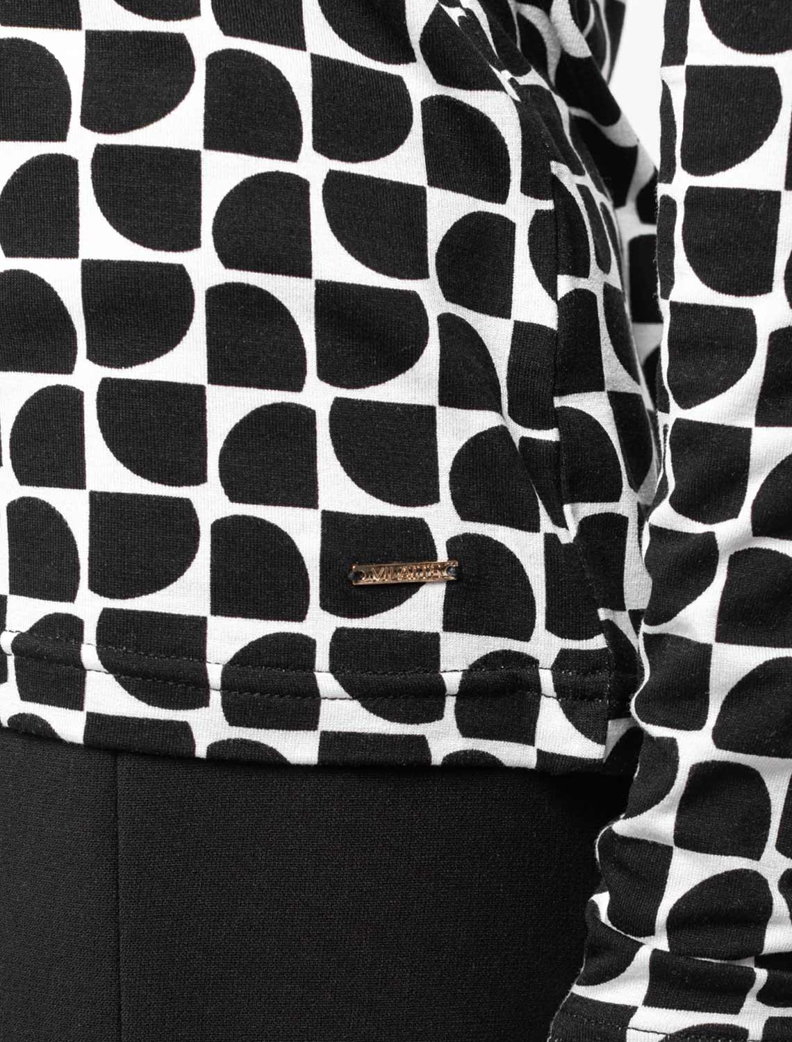 картинка Джемпер женский черно-белый от магазина Одежда+